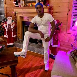 Meet your Posher, Jose luis